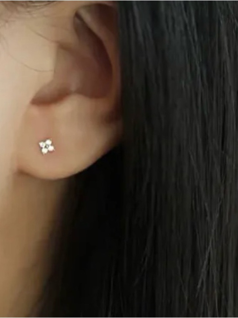 14K Yellow Gold Crystal Floret Stud Earrings